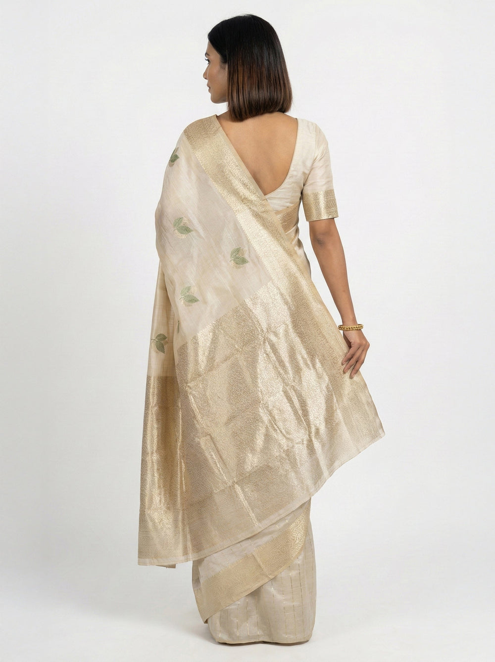 Semi Silk Off White Saree with Alternative Leaf Pattern