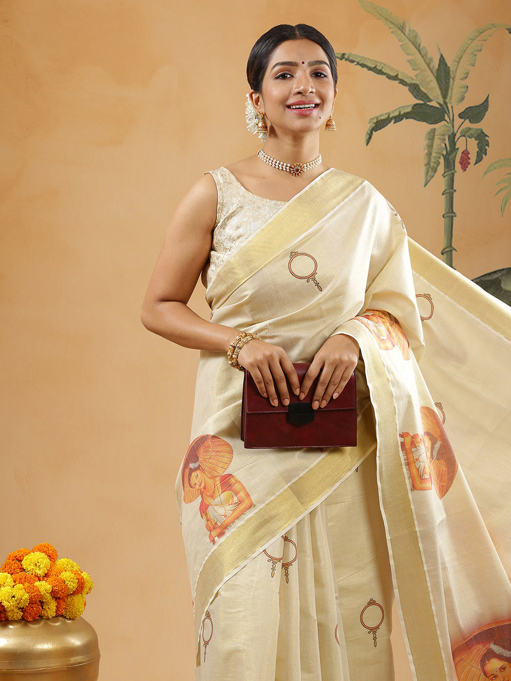 Golden Tissue Set Saree With kerala Traditional Women Print On Pallu