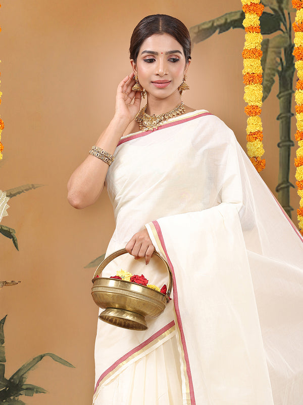 Off-White Cotton Set Saree with Golden & Red Border Accents and Elegant Pallu Finish