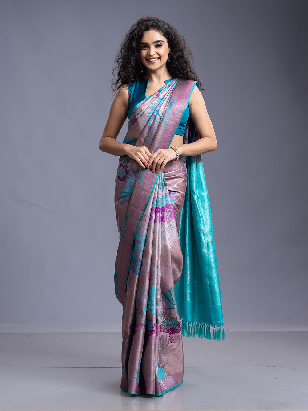 Champagne Pink with Sapphire Kancheepuram Silk Saree