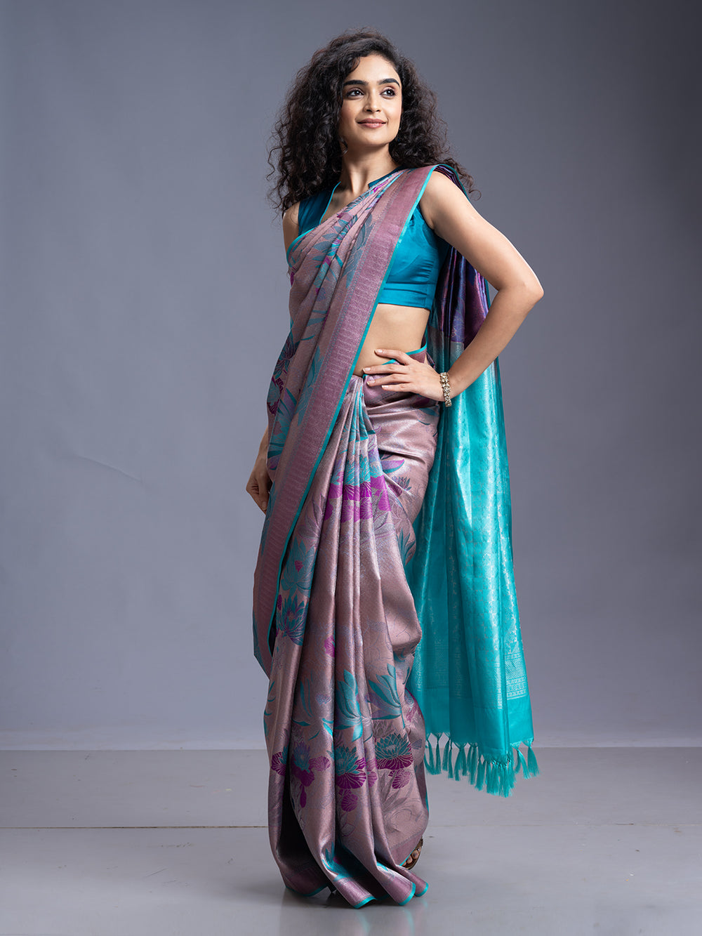 Champagne Pink with Sapphire Kancheepuram Silk Saree