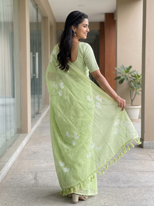 Cotton Lime Green White Daisy Floral Printed Pallu Green Tassels Saree