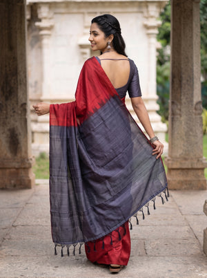 Pure Silk Navy Blue Plain Saree with Dual Tone Red Pallu