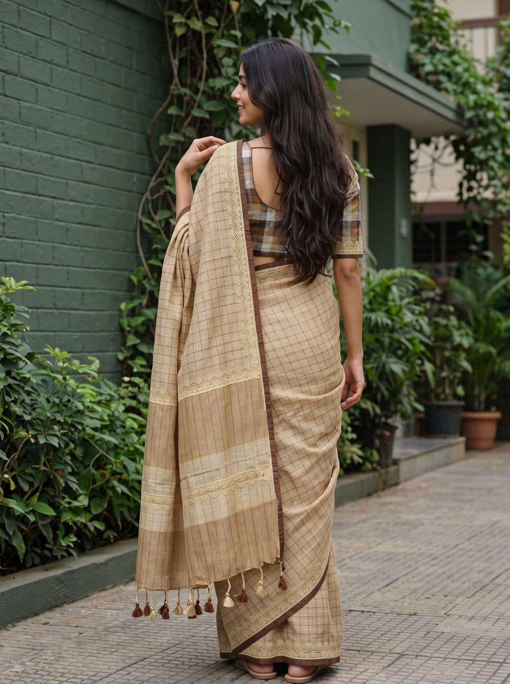 Linen Beige Rust Window Pane Checked Crochet Lace Trim Pallu Tassels Saree