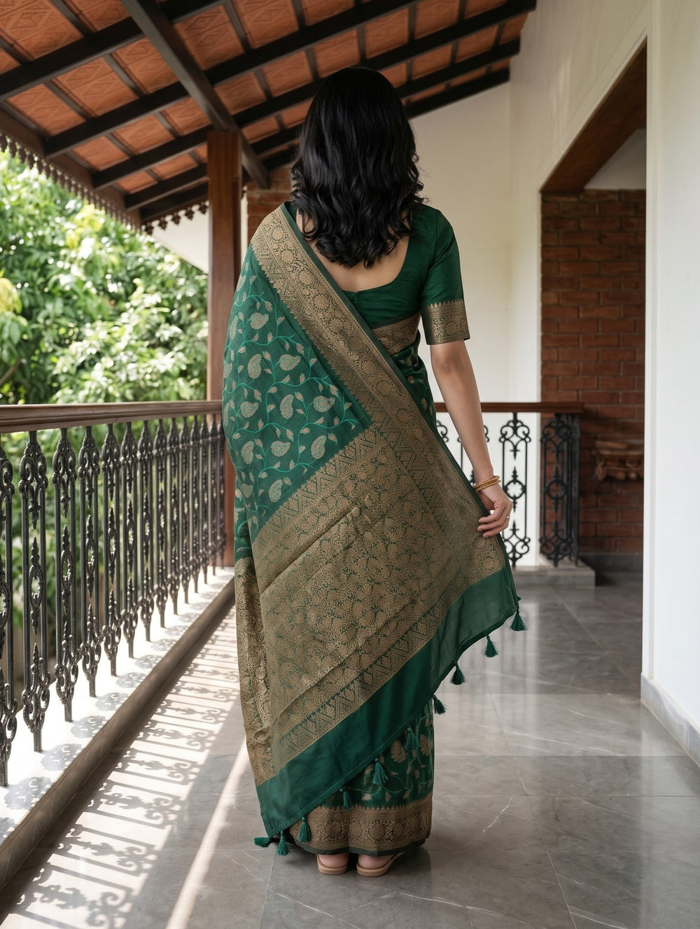 Cotton Silk Green Golden Zari Brocade Paisley Vine Saree
