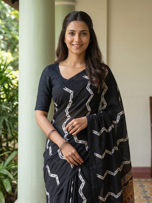 Cotton Black Saree with Multicolor Traditional Motif Printed Pallu