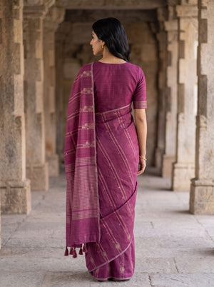 Matka Silk Magenta Zari Diamond Trellis Pallu Saree