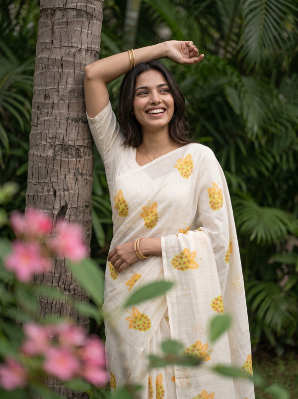 Cotton Cream Leaf Berry Print Saree