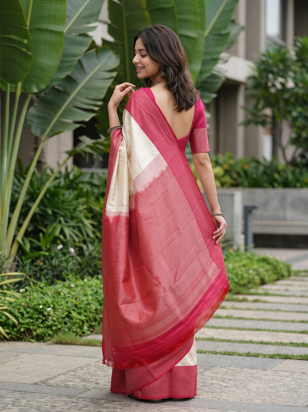 Kanjivaram Silk Off-White Saree with Red Contrast Border & Zari Motif