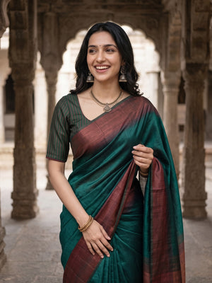 Pure Silk Bottle Green Plain Saree with Dual Tone Maroon Pallu