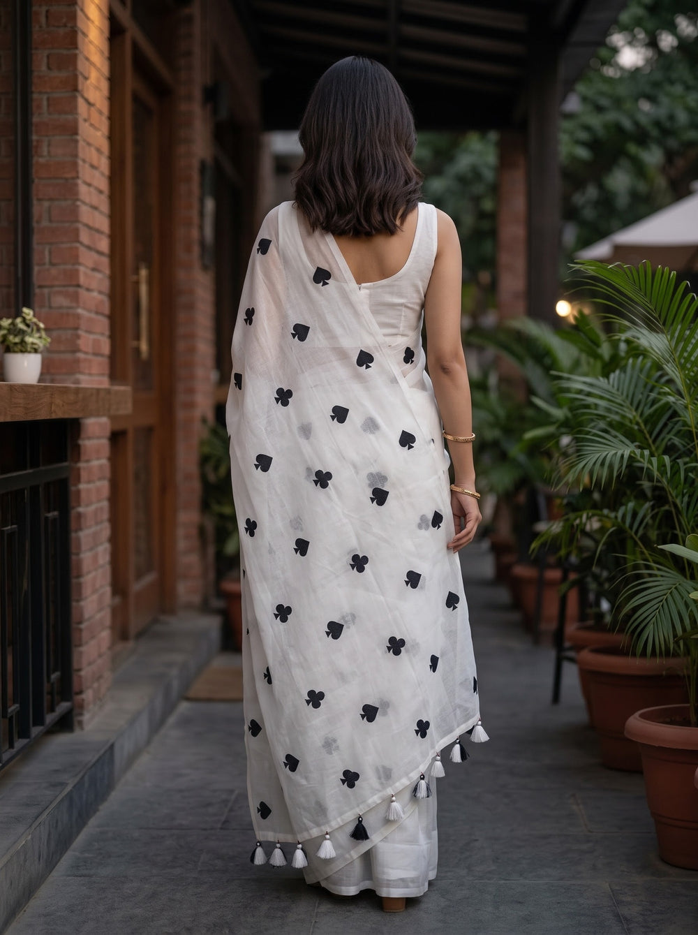 Mul Chanderi White Black Playing Card Suit Spade Club Print Saree