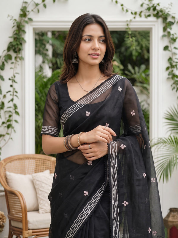 Organza Black Lotus Pond Dragonfly Embroidery Scenic Pallu