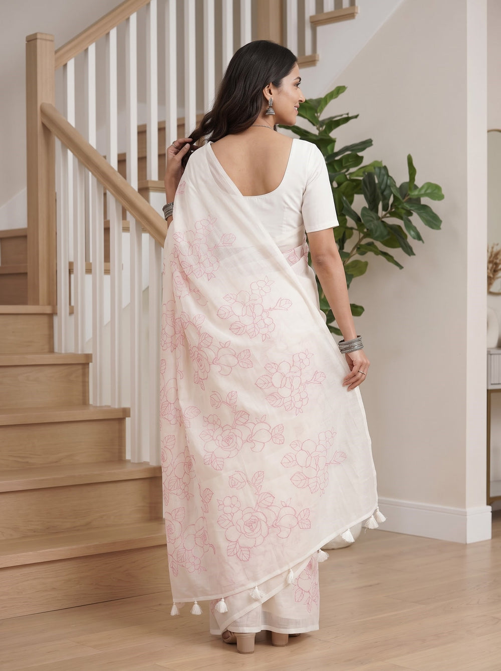 Net Kota Off-White  Saree with Pink Floral Rose Motif