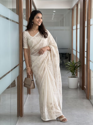 Mul Chanderi Off White Floral Embroidered Saree