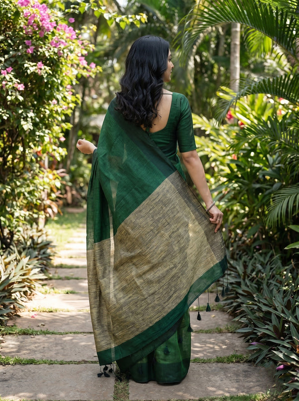 Linen Green Beige Colorblock Diagonal Border Saree