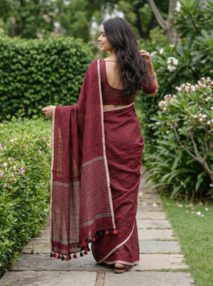 Linen Maroon Red Sequin Striped Pallu Crochet Lace Border Red Black Tassels saree