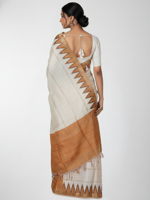 Ivory Semi Jute Silk saree with Pinal Checks With Temple Design Body, Contrast Plain Pallu & Plain Bavanji With Checks Border – Paired with Honey Contrast Pinal Checks Blouse