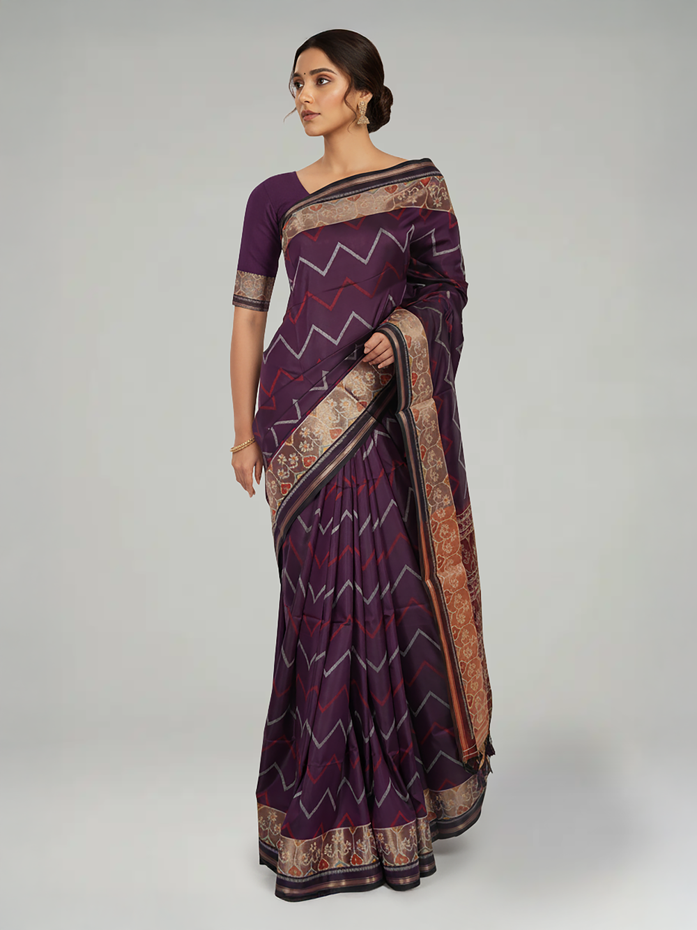 Purple Semi Jute Silk saree with Zig Zag Pattern Body, Contrast Maroon With Ikat Pallu & Ikat Border – Paired with Maroon Printed Blouse