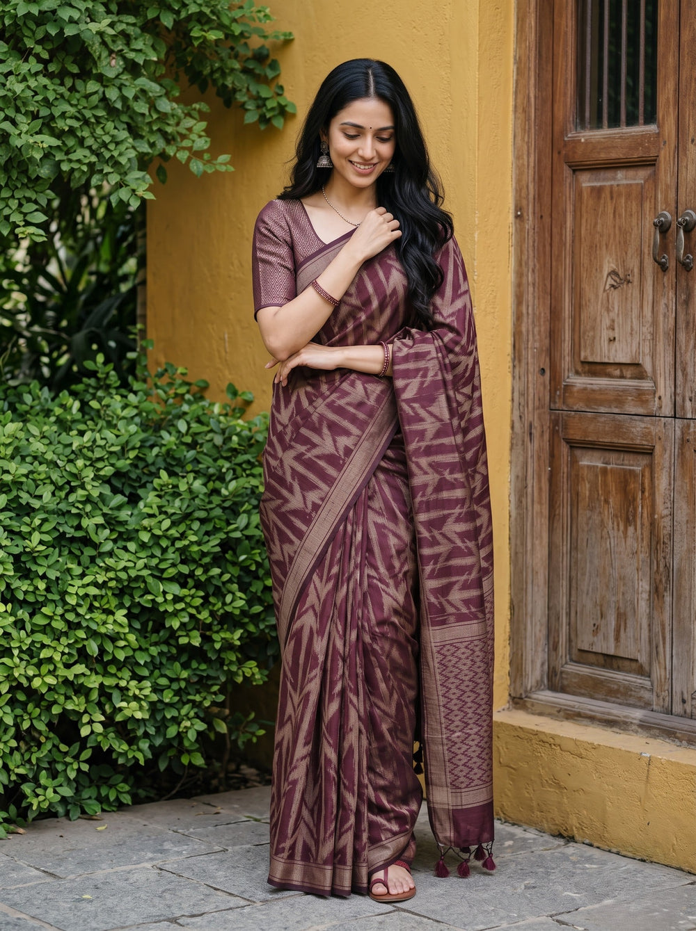 Matka Silk Maroon Chevron Zigzag Diamond Lattice Pallu