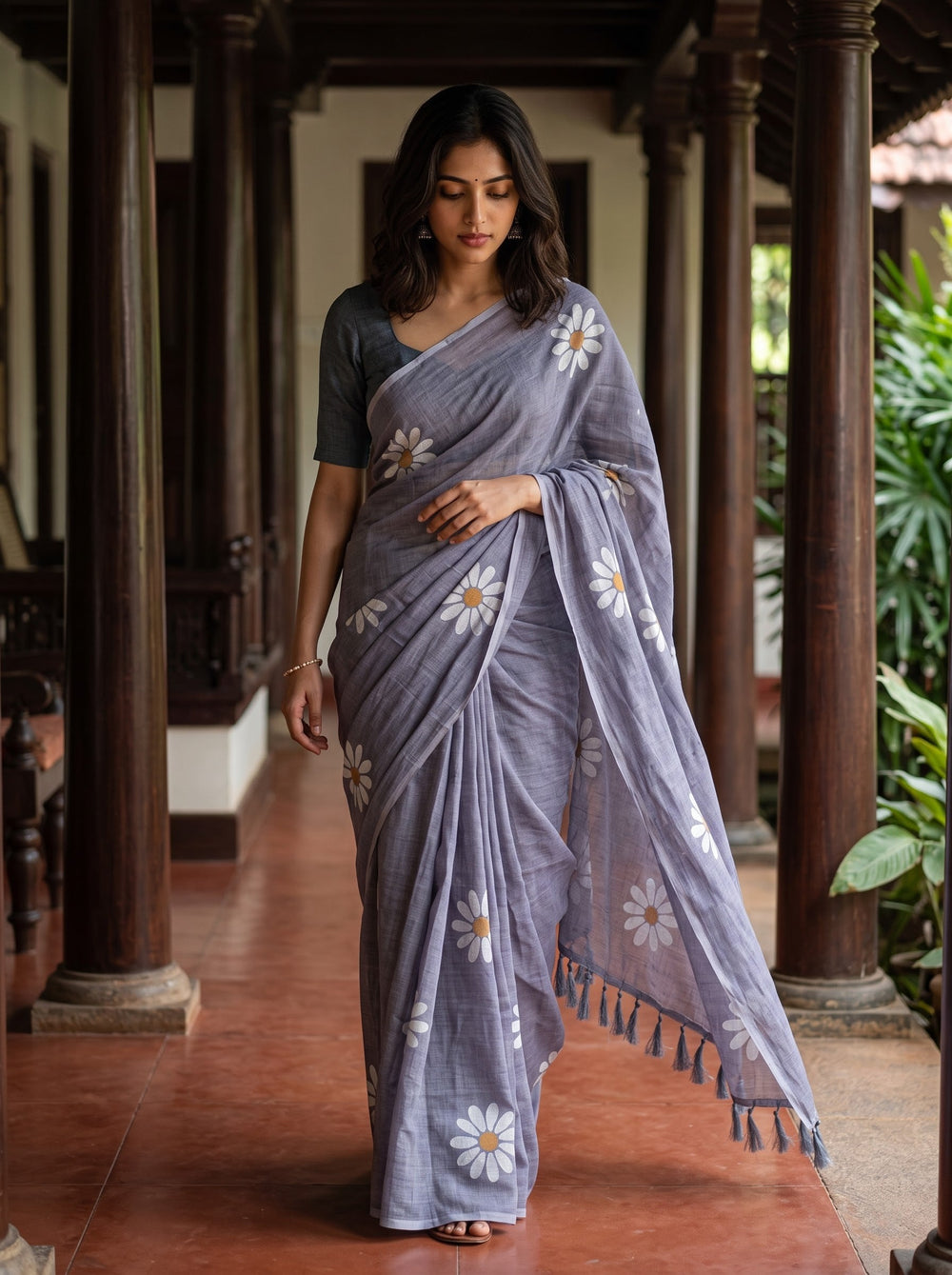 Cotton Grey Daisy Floral Print Saree