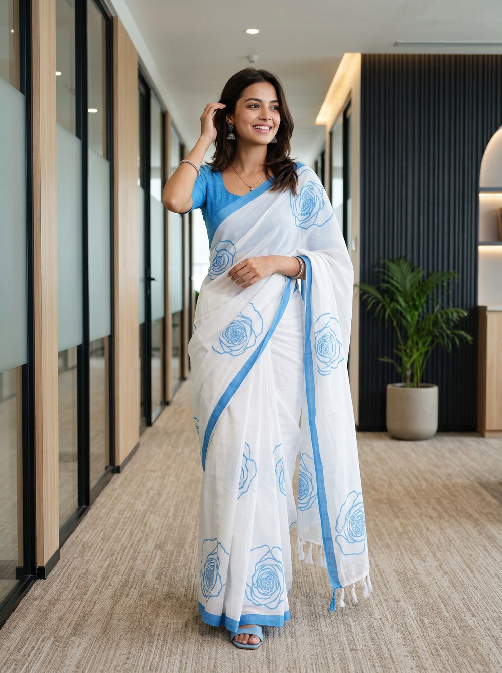Cotton White Blue Rose Print Saree