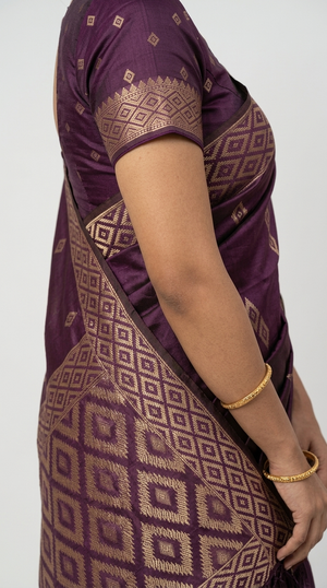Art Silk Deep Purple Geometric Zari Border Saree
