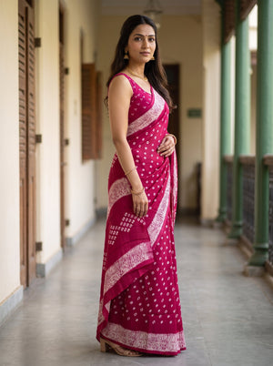 Synthetic Crimson Bandhej Print Saree
